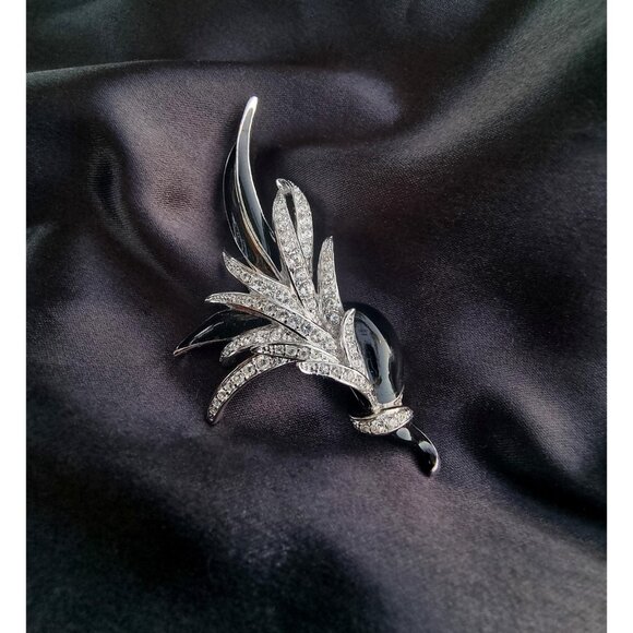 Vintage NOLAN MILLER Black and White Clear Rhinestones Silver Tone Figural Bird - Picture 4 of 6